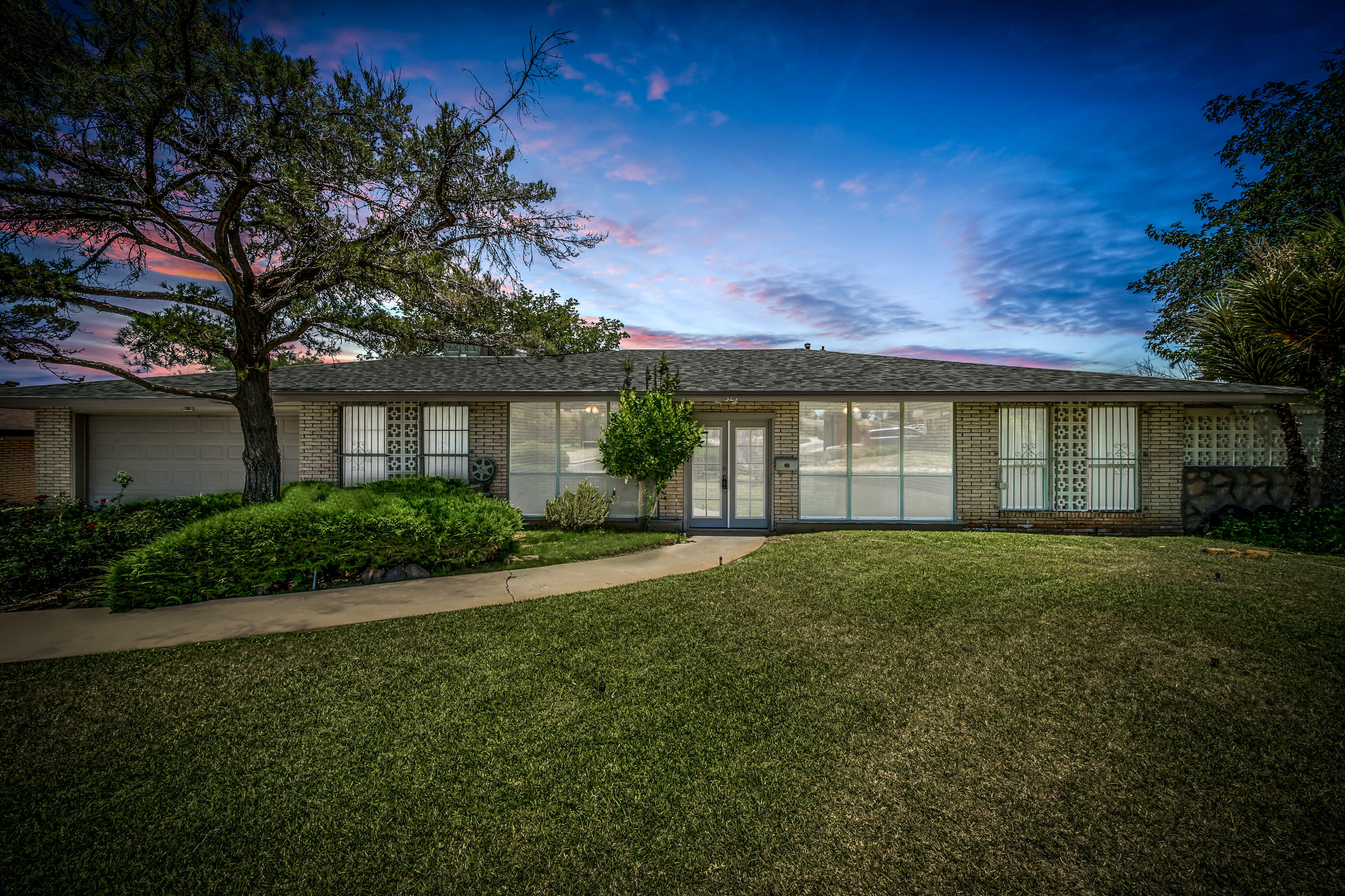 Property Photo:  327 Rainbow Circle  TX 79912 