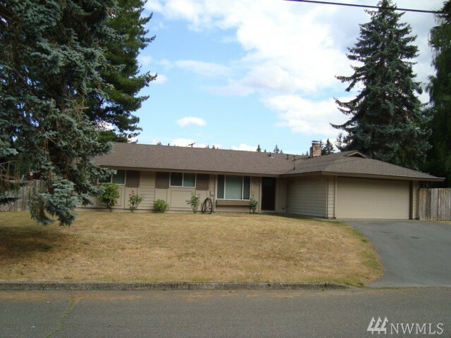 Property Photo:  1986 SE Juniper Ct  WA 98366 