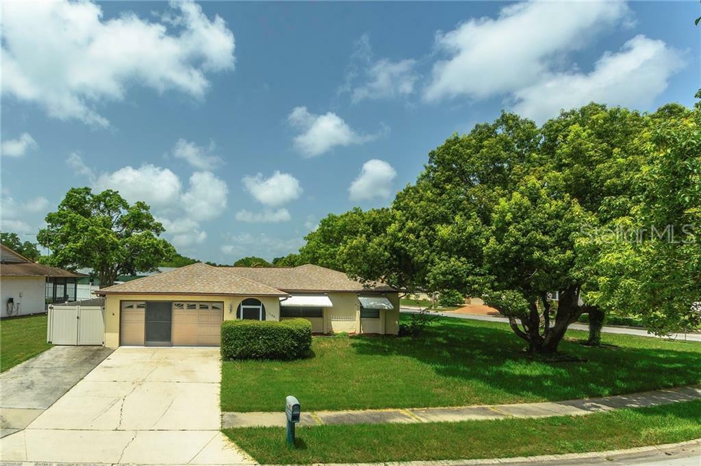 Property Photo: 11601 Fox Run FL 34668