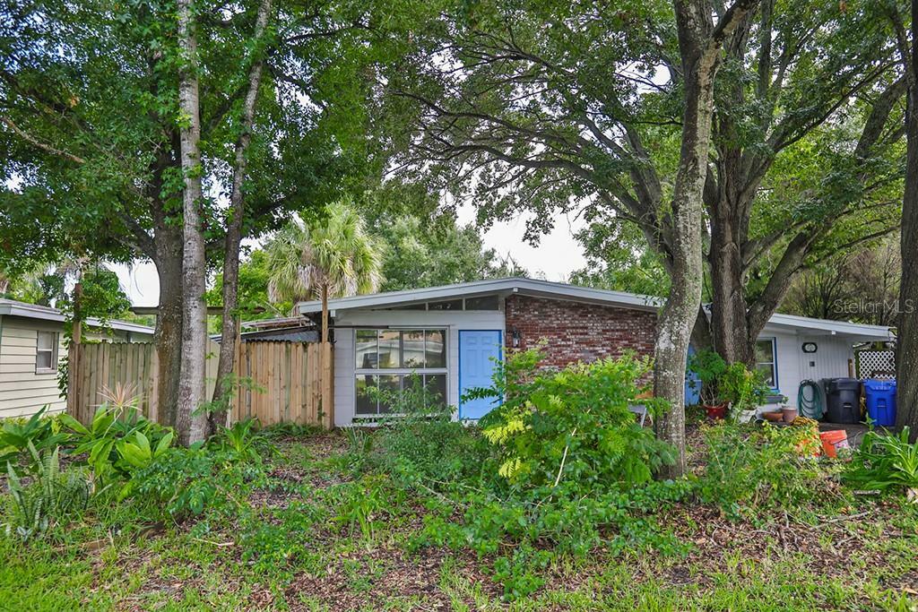 Property Photo:  2511 W Jean Street  FL 33614 