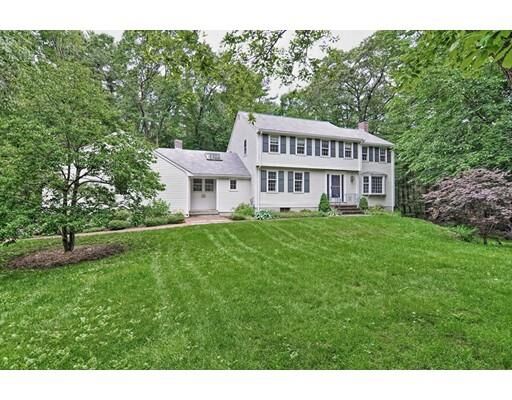 Property Photo:  3 Hansom Rd  MA 01810 