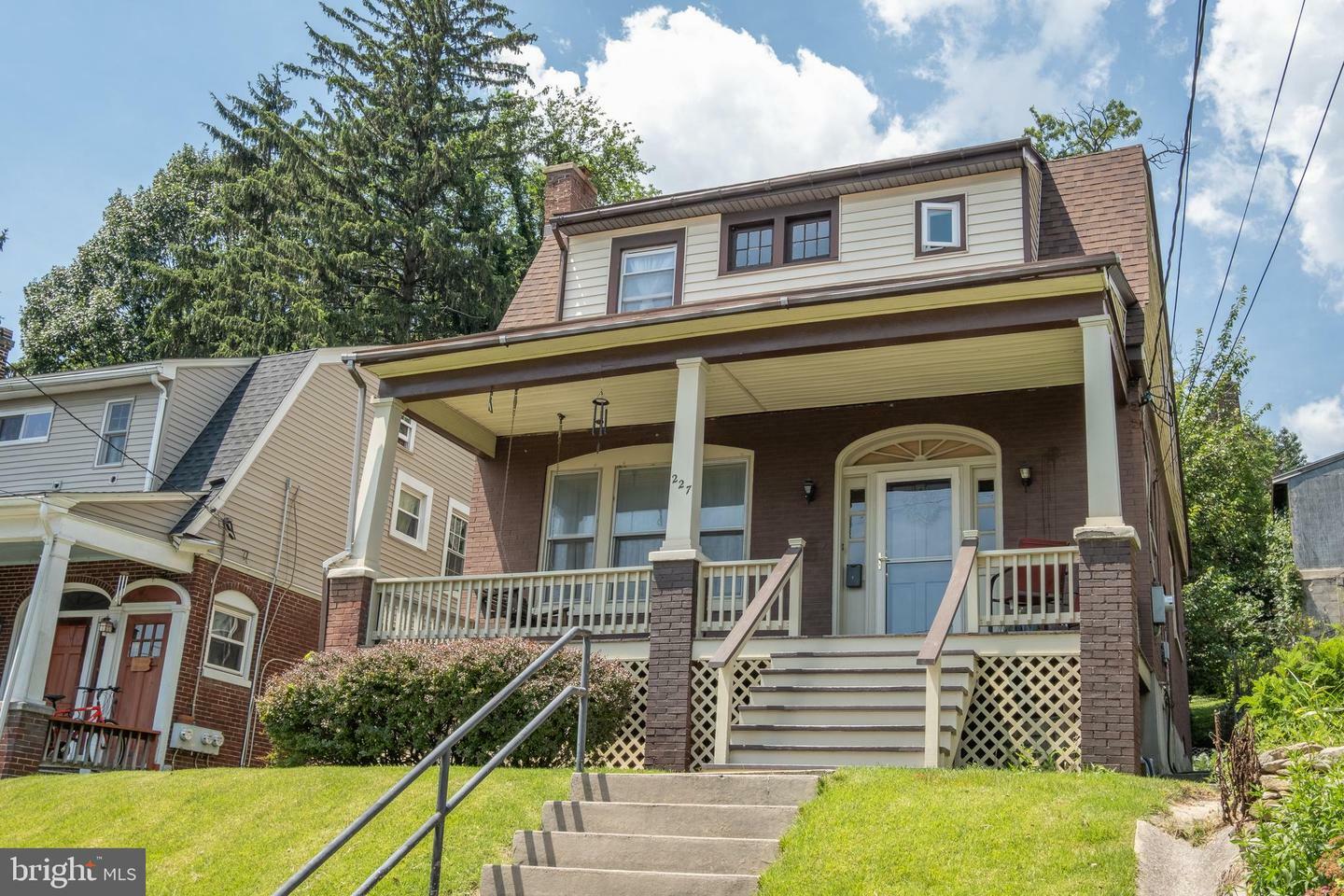 Property Photo:  227 Walnut Street  PA 17043 