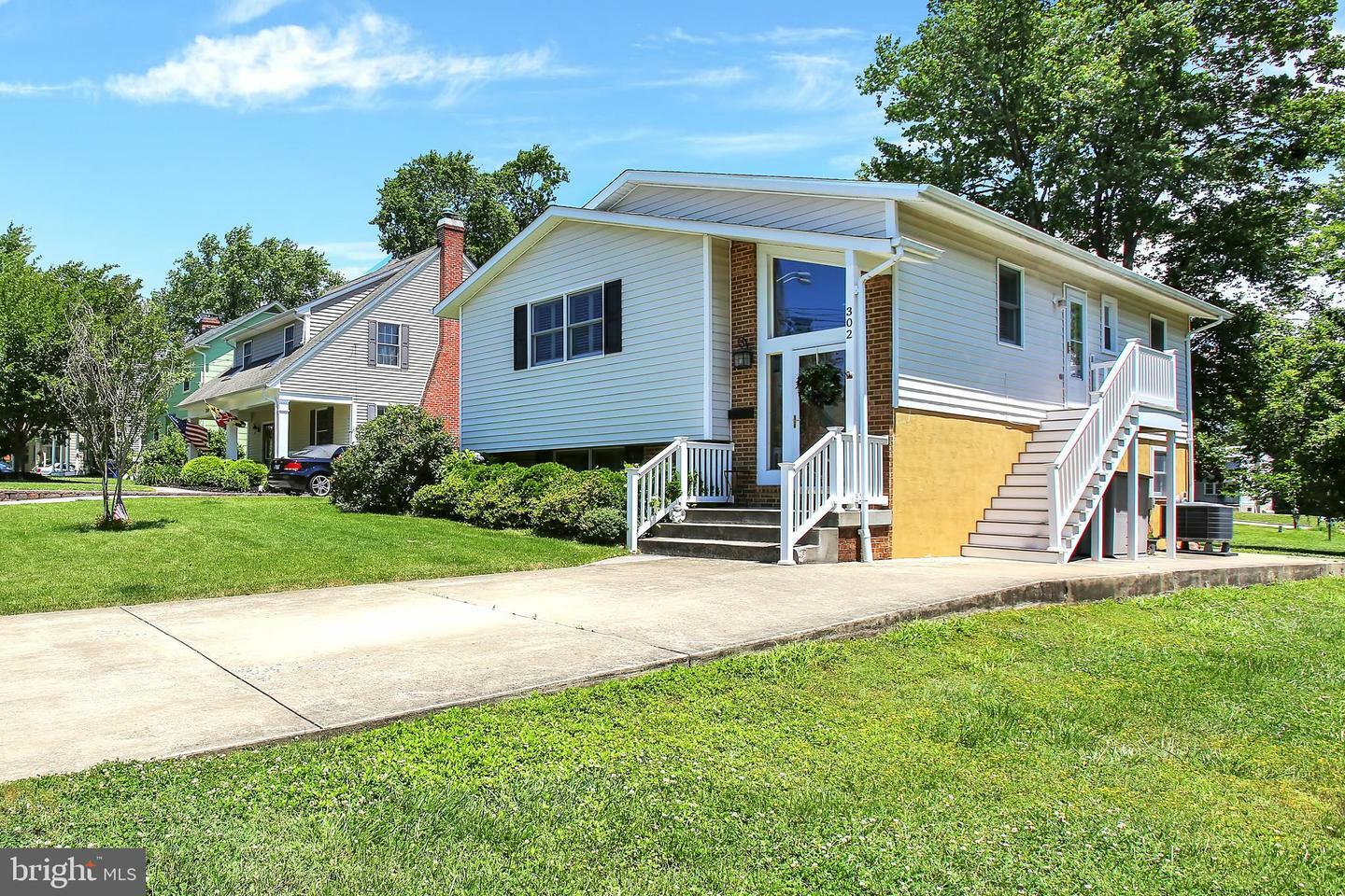 Property Photo:  302 N Linden Avenue  MD 21401 