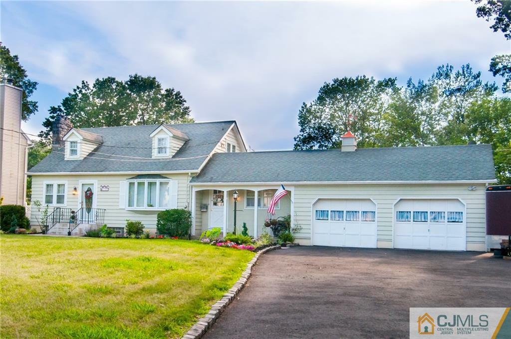 Property Photo:  136 West Street  NJ 07067 