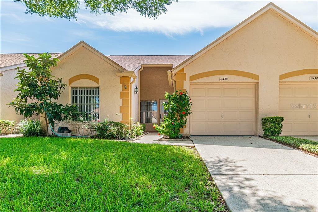 Property Photo:  11440 Versailles Lane  FL 34668 