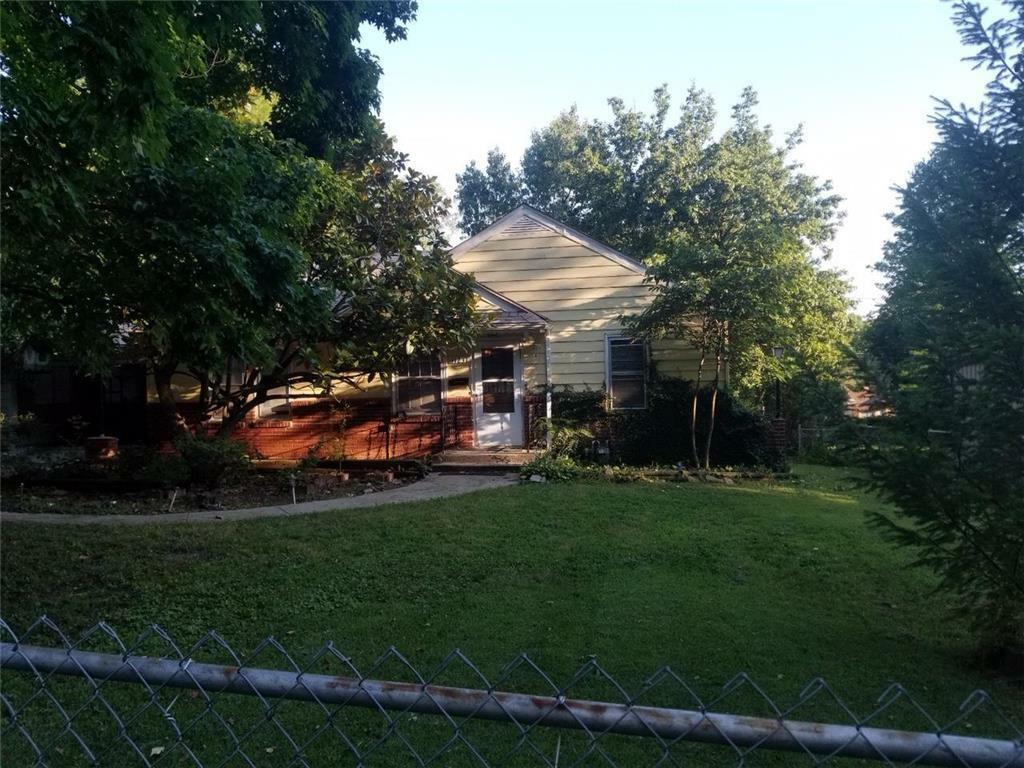 Property Photo:  11231 E 14th Street  MO 64052 