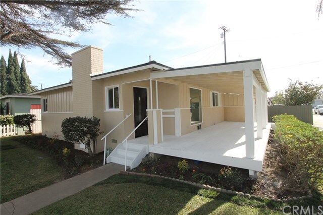 Property Photo: 1040 W Acacia Avenue CA 92868