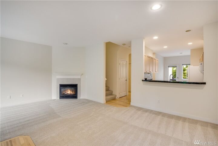 Property Photo: 928 232nd Place NE WA 98074