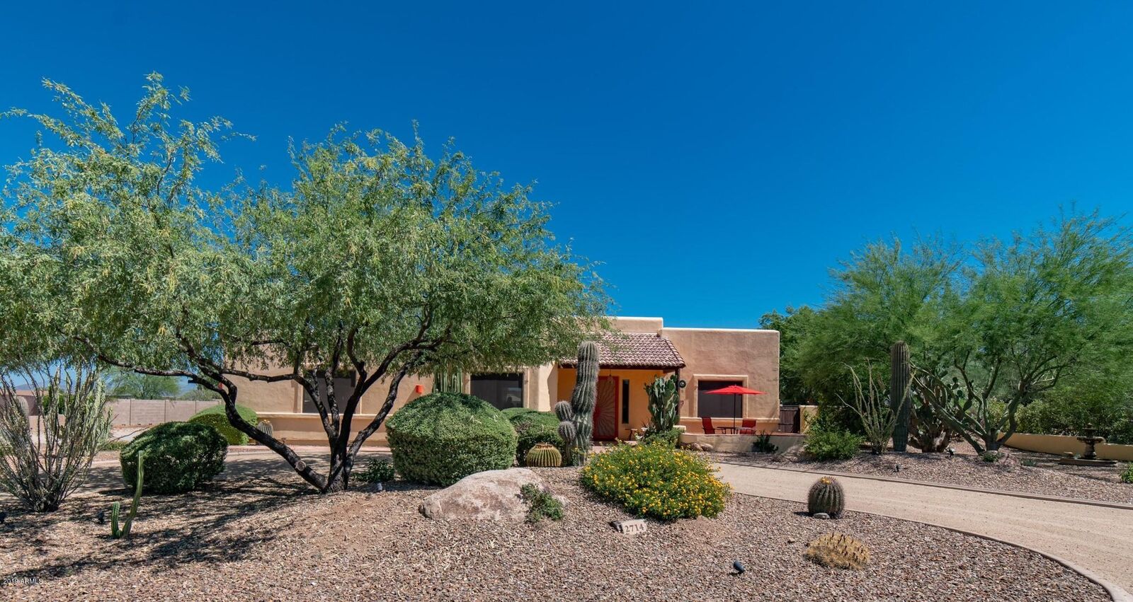 Property Photo:  2714 W Valley View Trail  AZ 85086 