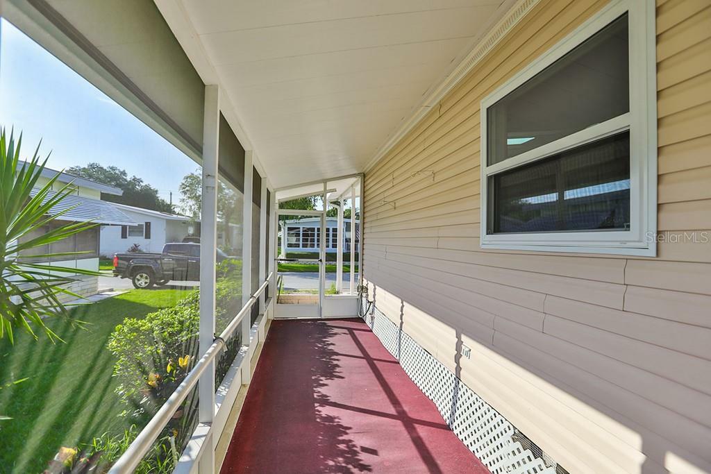 Property Photo:  67 Pelican Drive S  FL 34677 