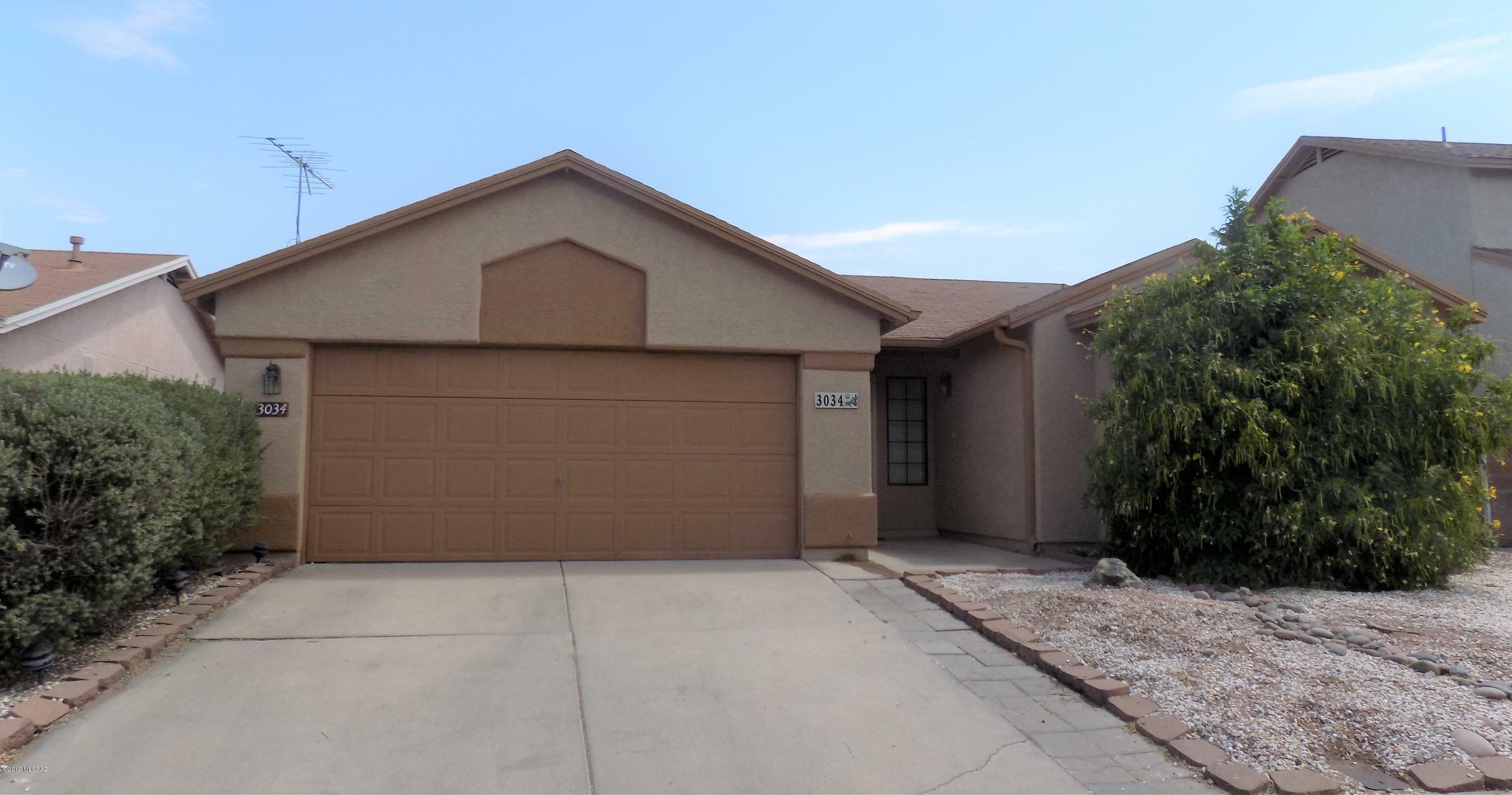 Property Photo:  3034 W Country Hill Drive  AZ 85742 