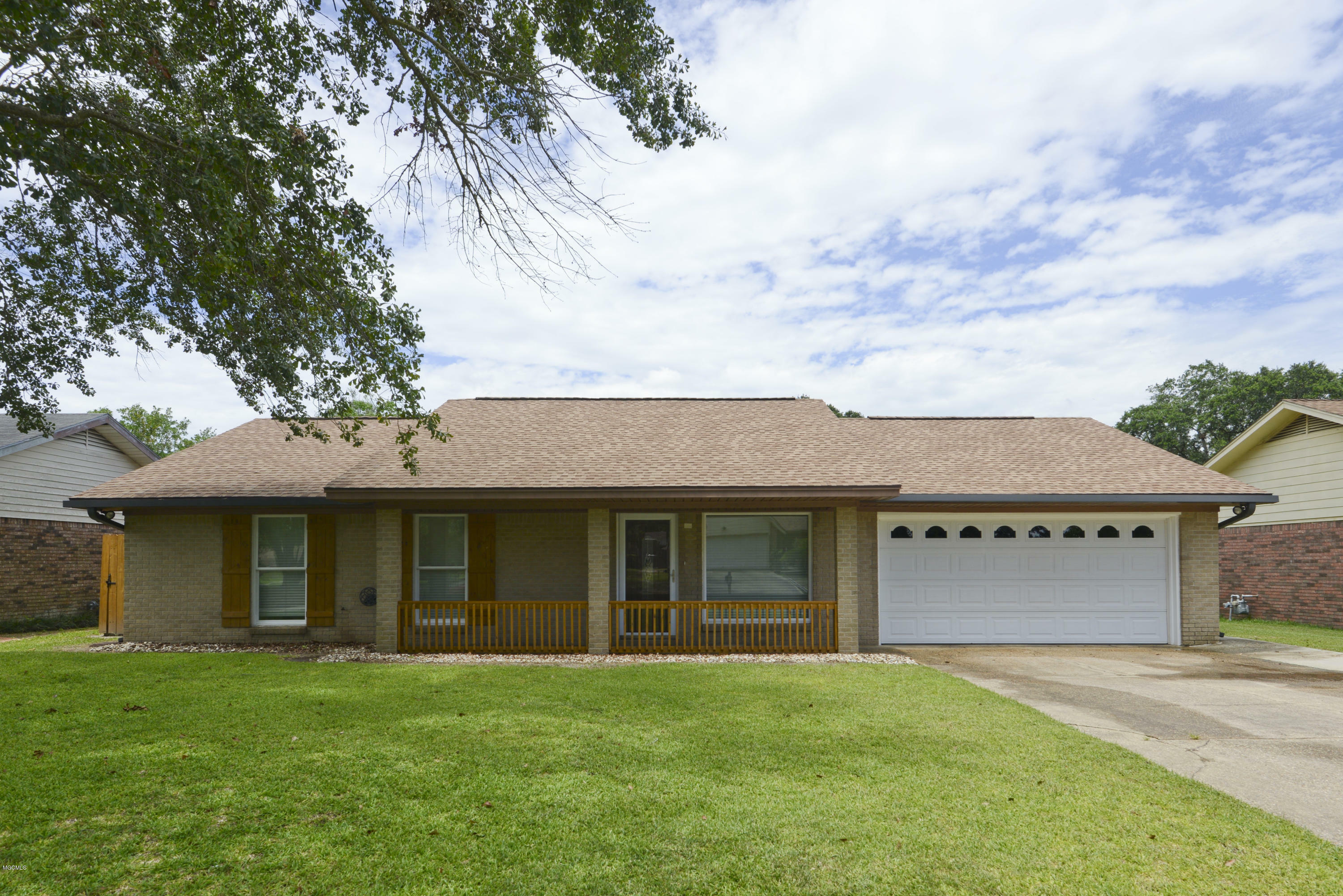 Property Photo:  2145 Baywood Drive  MS 39532 