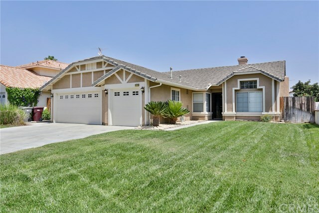 Property Photo:  24720 Fortune Bay Lane  CA 92551 