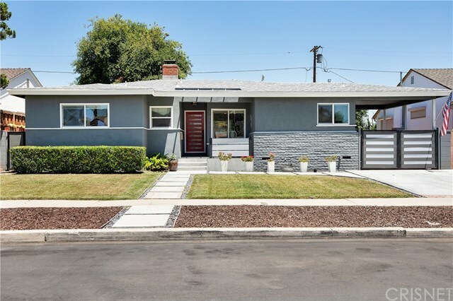 Property Photo:  19621 Haynes Street  CA 91335 