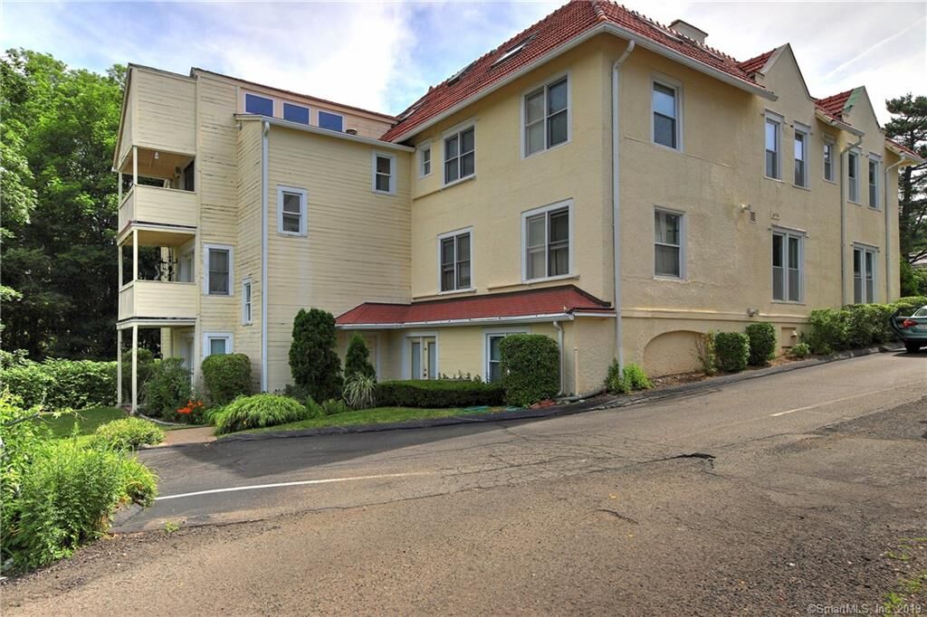 Property Photo:  440 Prospect Street 4  CT 06511 