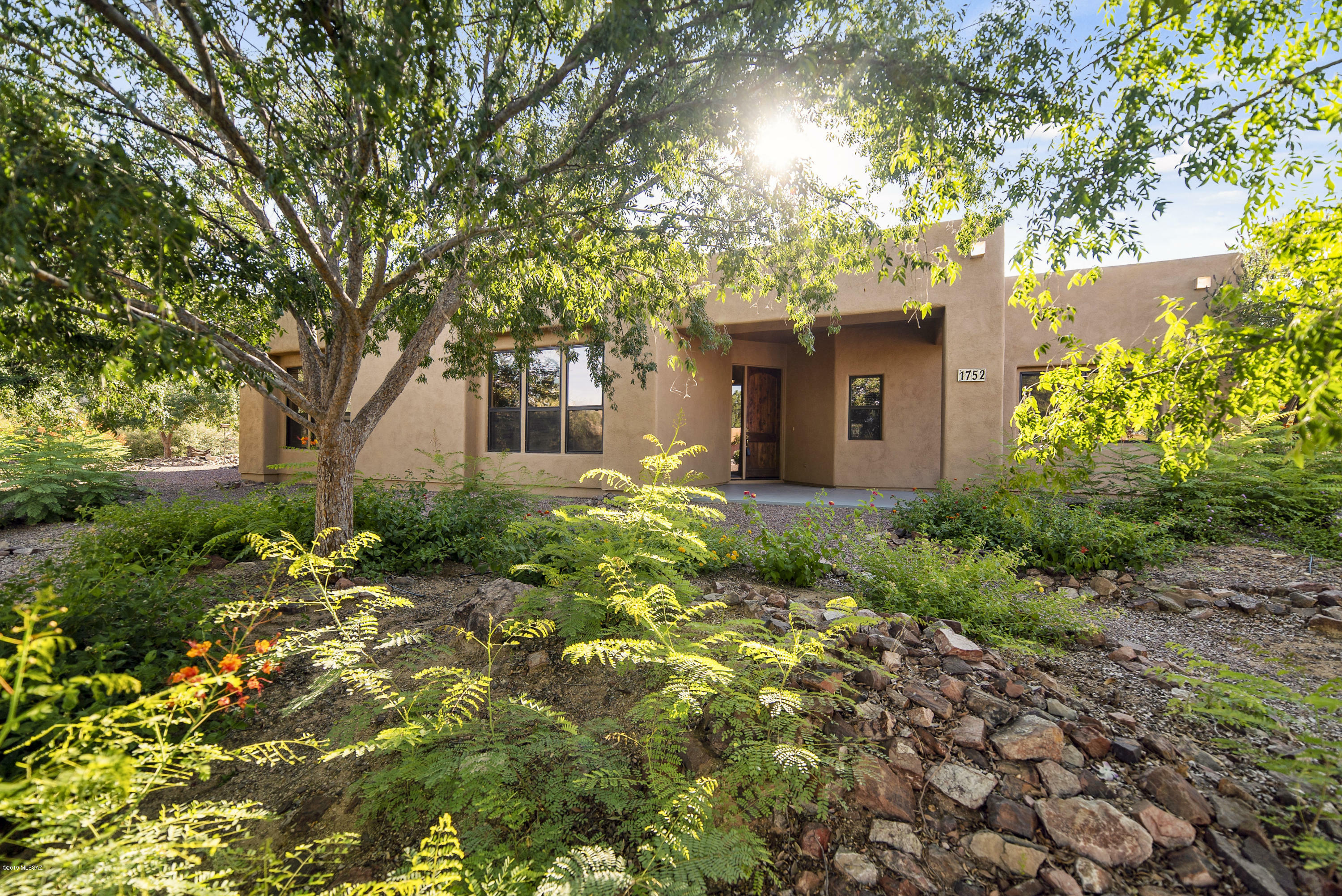 Property Photo: 1752 W Placita Del Codillo AZ 85629