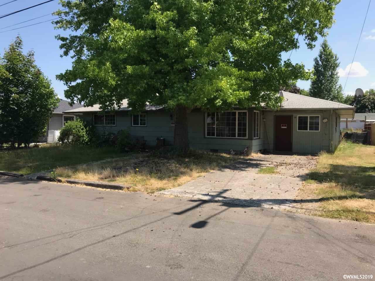 Property Photo: 344 45th Av SE OR 97317