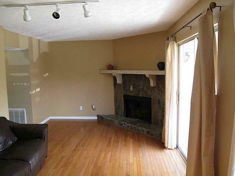 Property Photo:  230 Quail Run   30076 