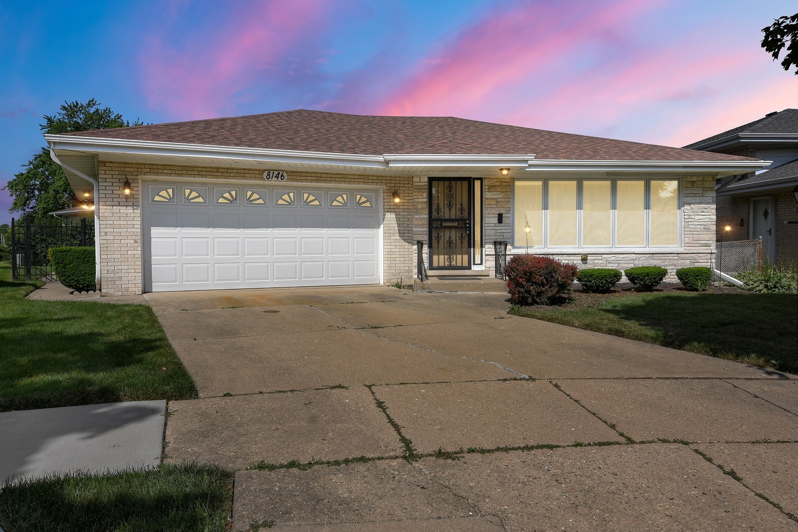 Property Photo: 8146 North Grand Court IL 60714