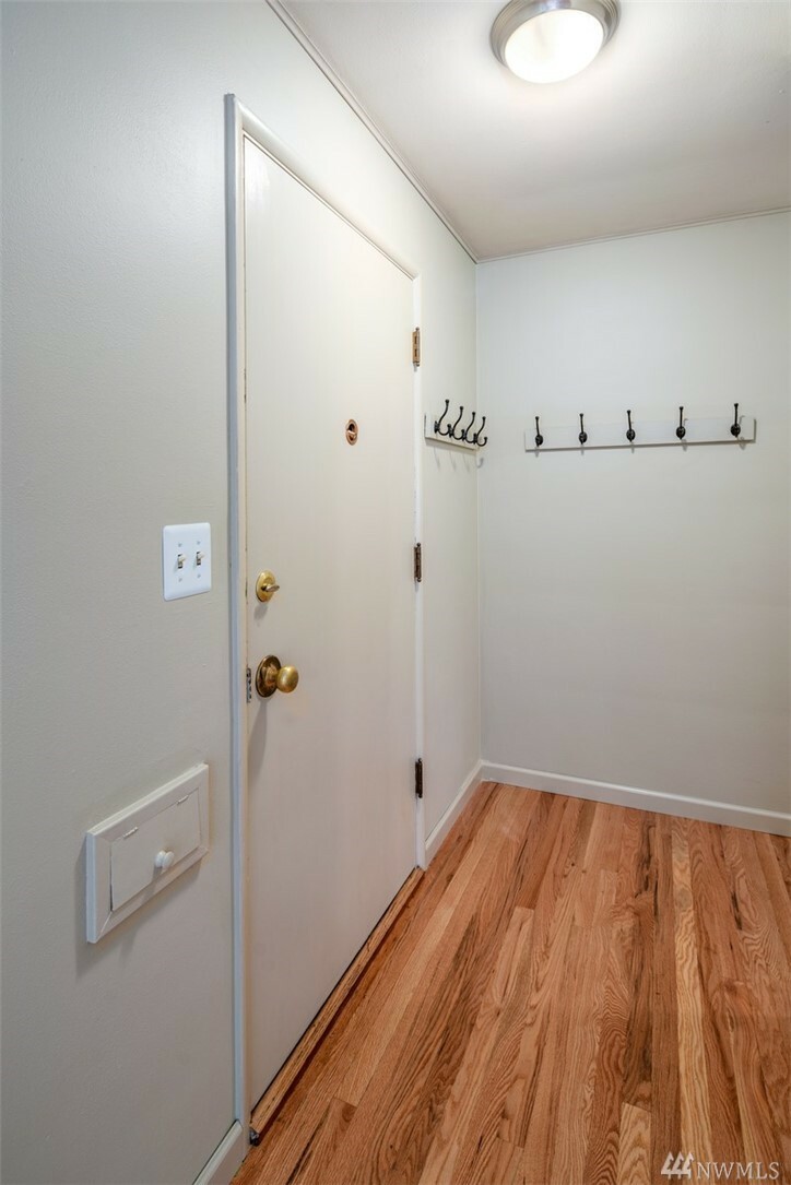 Property Photo: 6038 40th Ave NE WA 98115