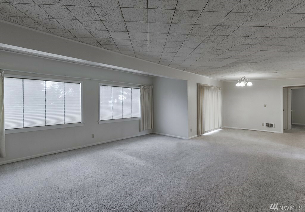 Property Photo: 7615 S 134th St WA 98178