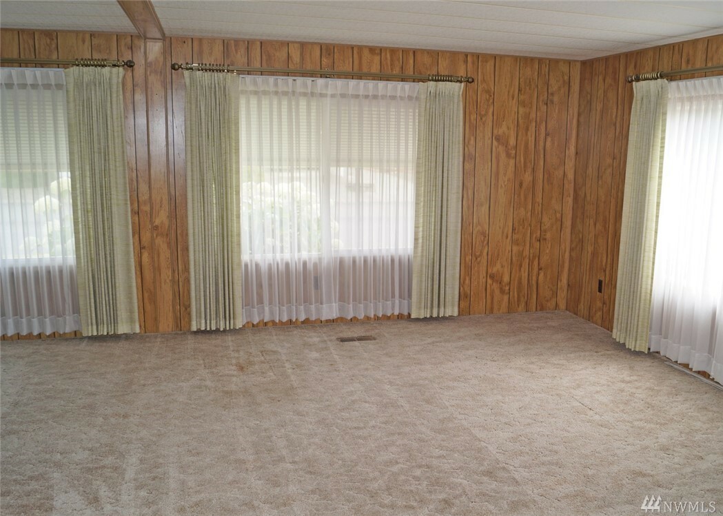 Property Photo:  7 Dasher Dr  WA 98584 