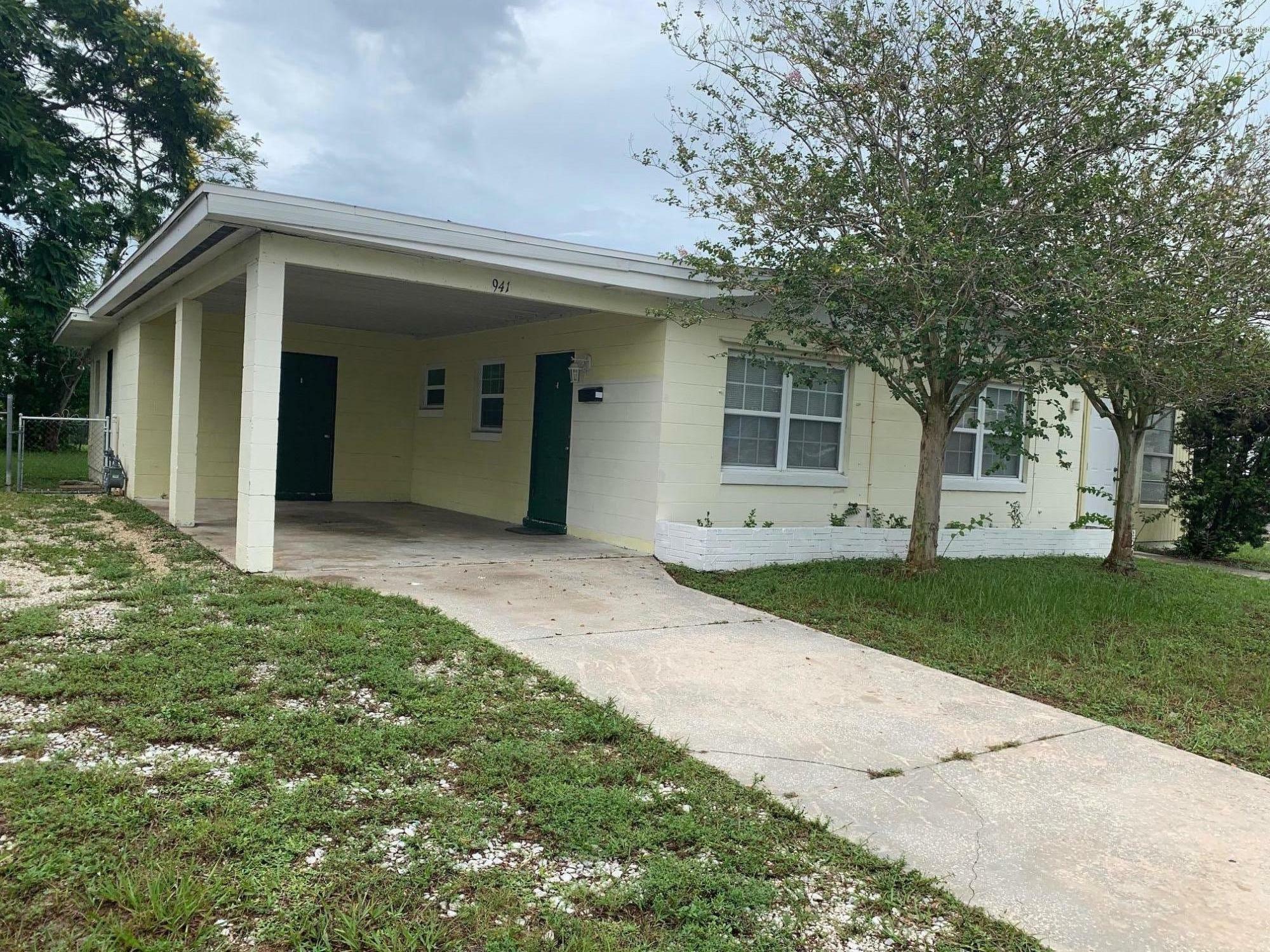 Property Photo: 941 Croton Road FL 32935