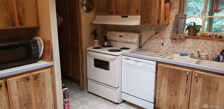 Property Photo:  7108 294th St SE  WA 98580 