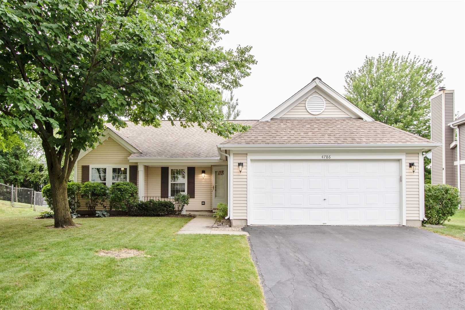 Property Photo:  4786 Green Bridge Lane  IL 60133 