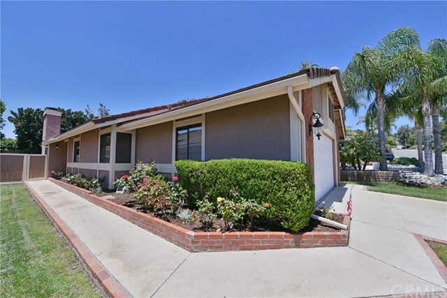 Property Photo:  5615 Via Del Coyote  CA 92887 