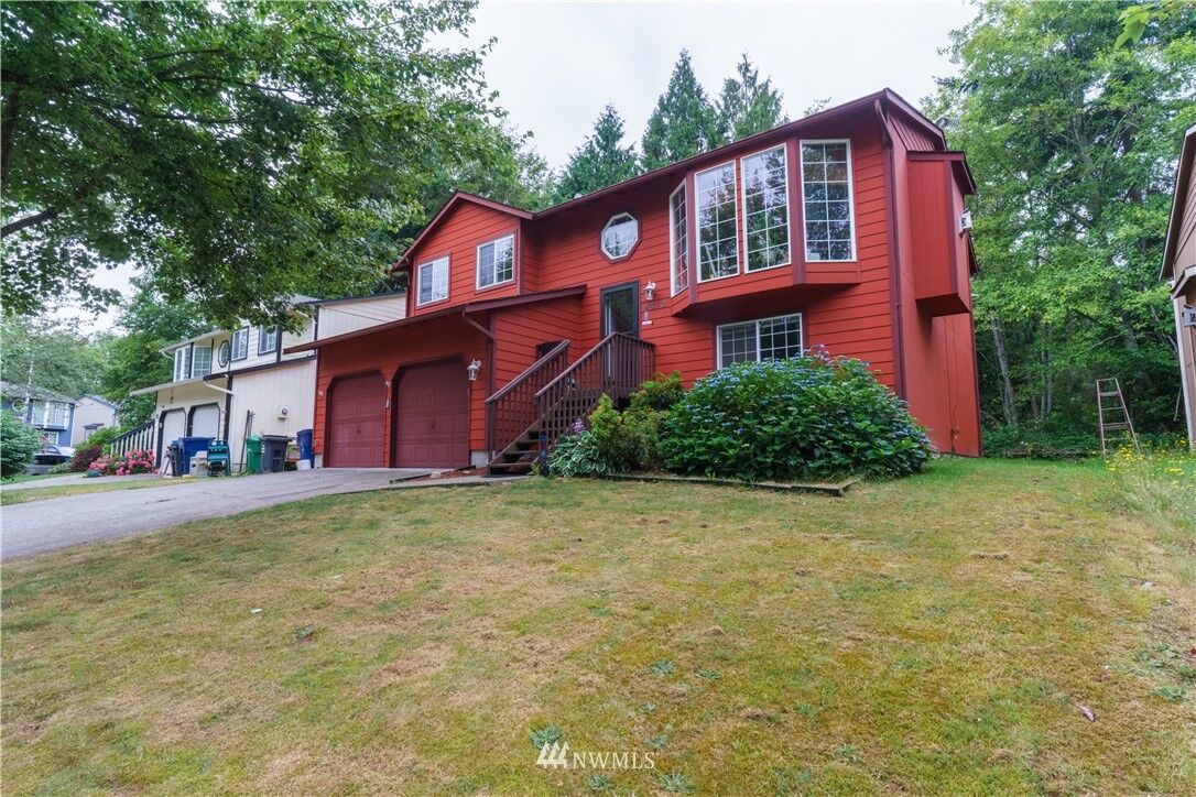 Property Photo: 4610 76th Drive NE WA 98270