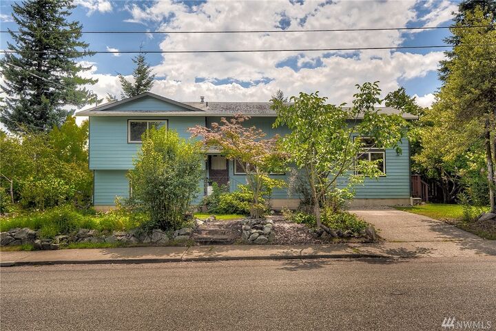Property Photo:  1501 SW 8th Ave  WA 98502 