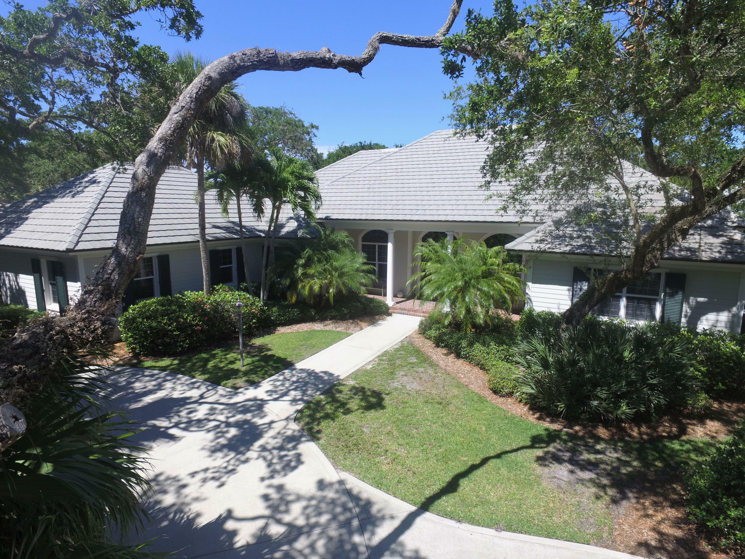 Property Photo:  470 N Arrowhead Trail  FL 32963 