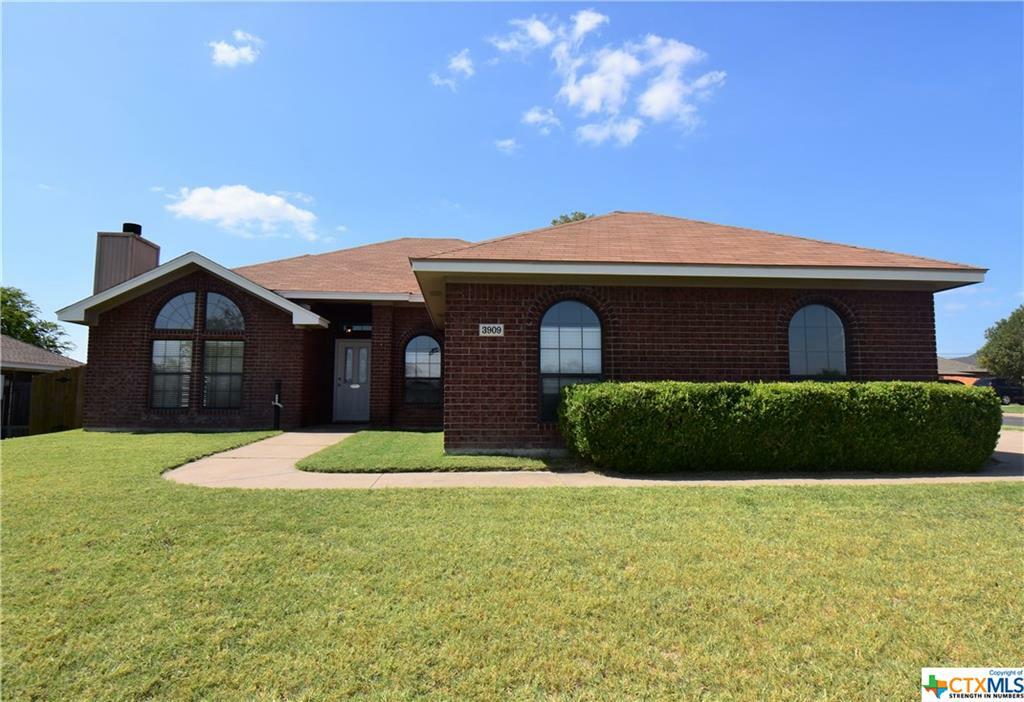 Property Photo:  3909 Lone Oak Drive  TX 76542 