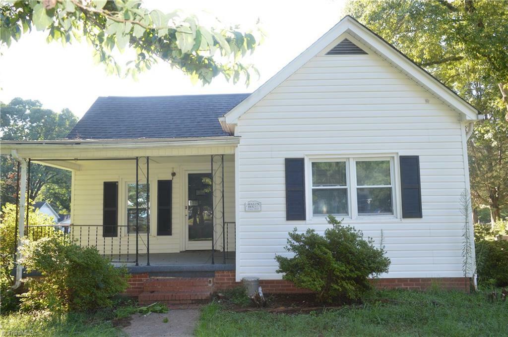 Property Photo:  327 S 4th Avenue  NC 27027 