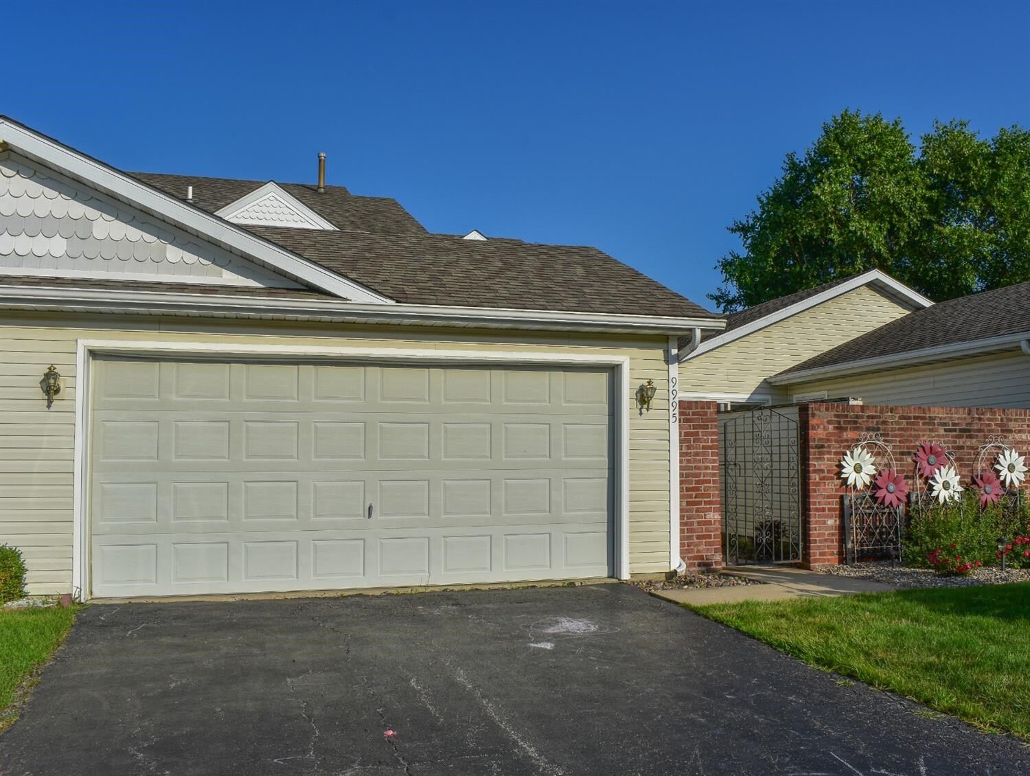 Property Photo:  9995 Hunters Run  IN 46373 