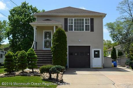 Property Photo:  8 Ives Court  NJ 08831 