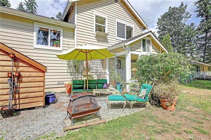 Property Photo:  1415 Abbey Lane  WA 98282 