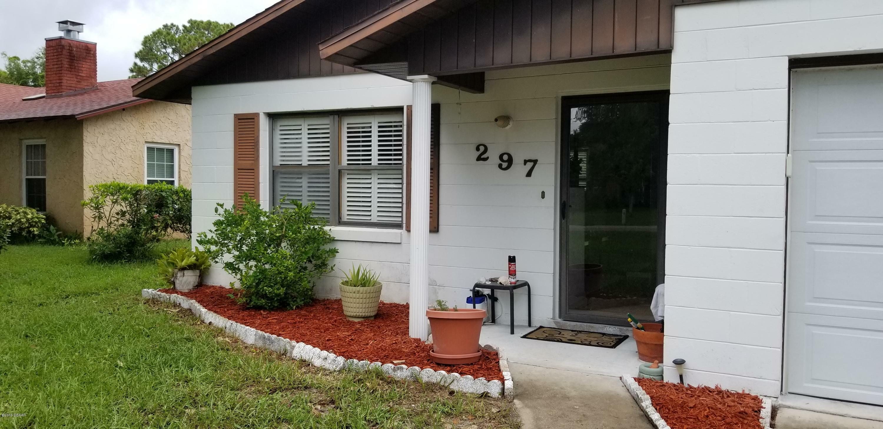 Property Photo:  297 Hickory Street  FL 32127 