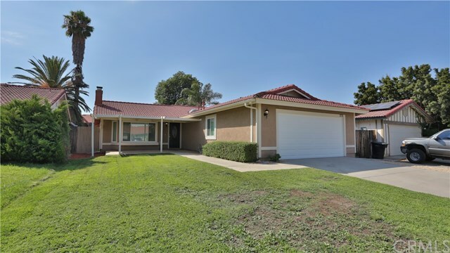 Property Photo:  275 White Oak Road  CA 92530 