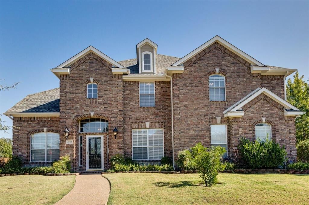 Property Photo: 2514 Cove Hollow Court TX 75088