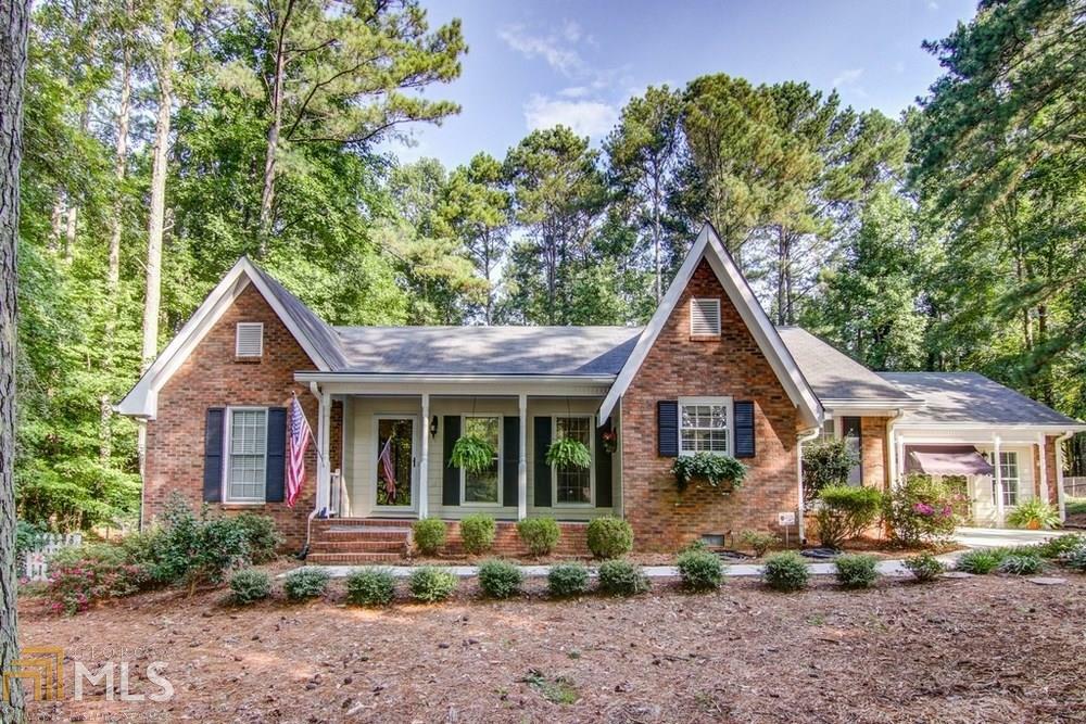 Property Photo:  1729 SW Little Brook Dr  GA 30094 