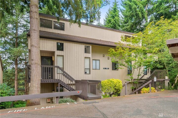3539 109th Place NE 1  Bellevue WA 98004 photo