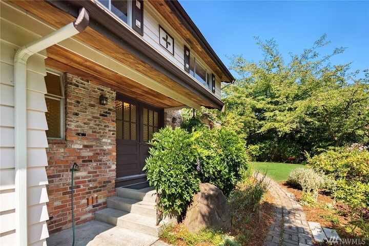 19206 17th Avenue NW  Shoreline WA 98177 photo