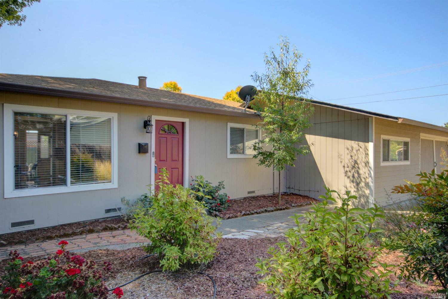 Property Photo:  1374 McMinn Avenue  CA 95407 