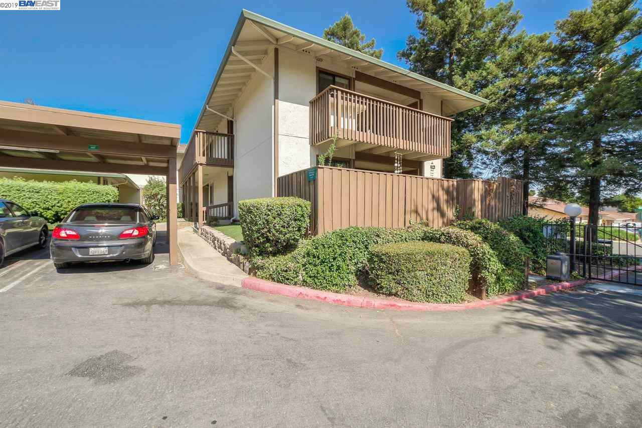 Property Photo: 2400 Sunny Lane 20 CA 94509