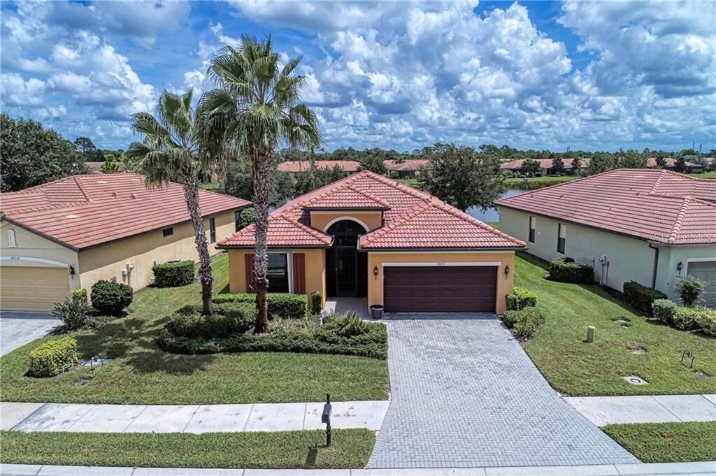 Property Photo: 20174 Pezzana Drive FL 34292