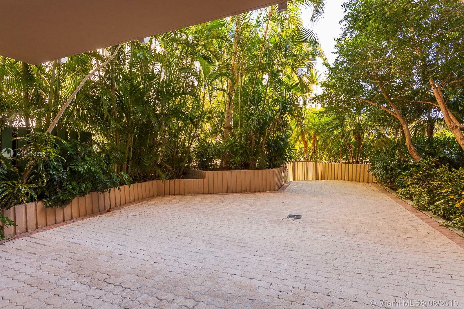 Property Photo: 1121 Crandon Blvd D106 FL 33149