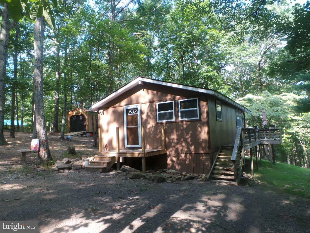 Property Photo: 6482 Timber Ridge Rd WV 25411