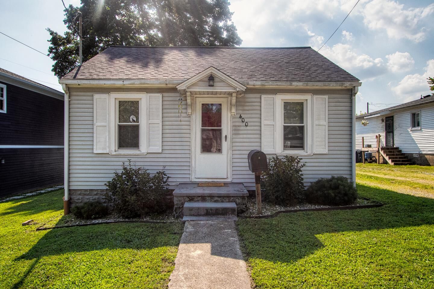 Property Photo: 400 Middle Street IN 47630